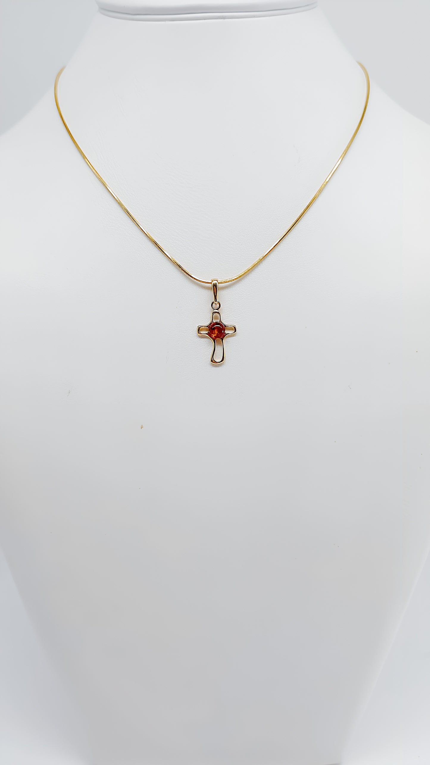 Elegantes Kreuz – Vergoldetes Silber & Bernstein