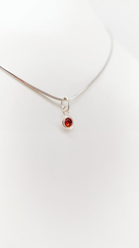 A touch of sparkle: Small amber pendant