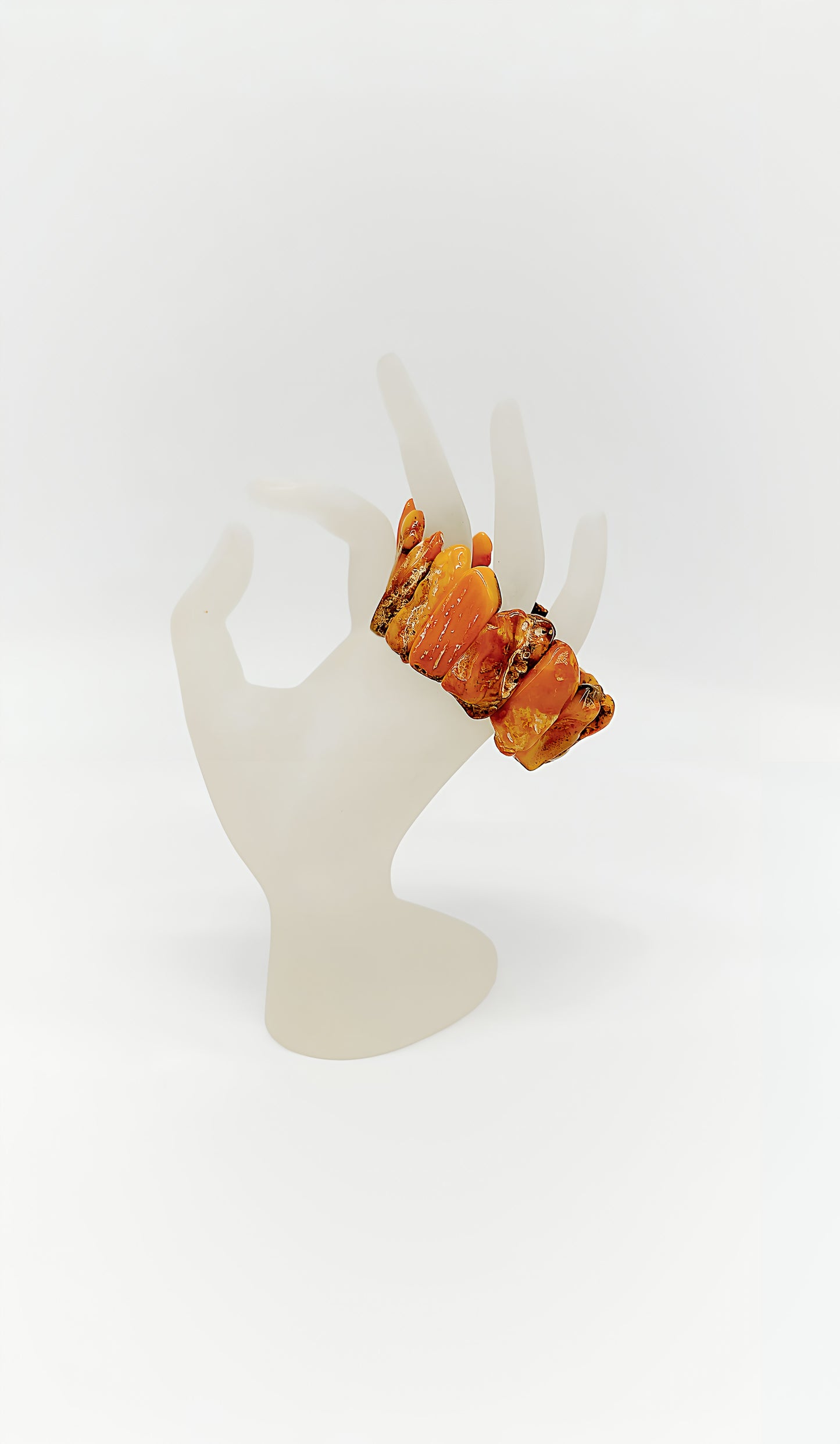 Unique amber splendor: bracelet design