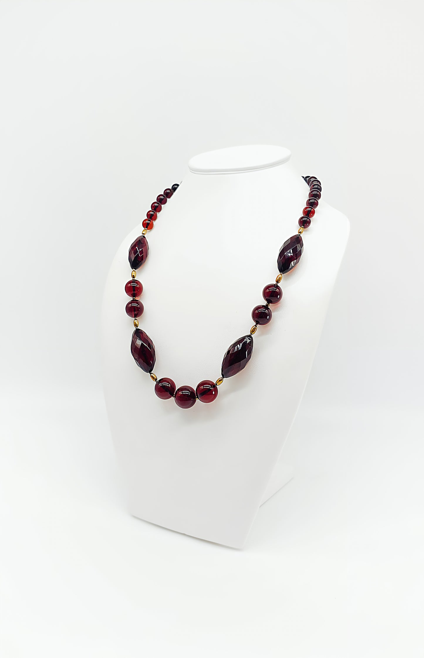 Kette für Damen eleganter handgefertigter Schmuckg