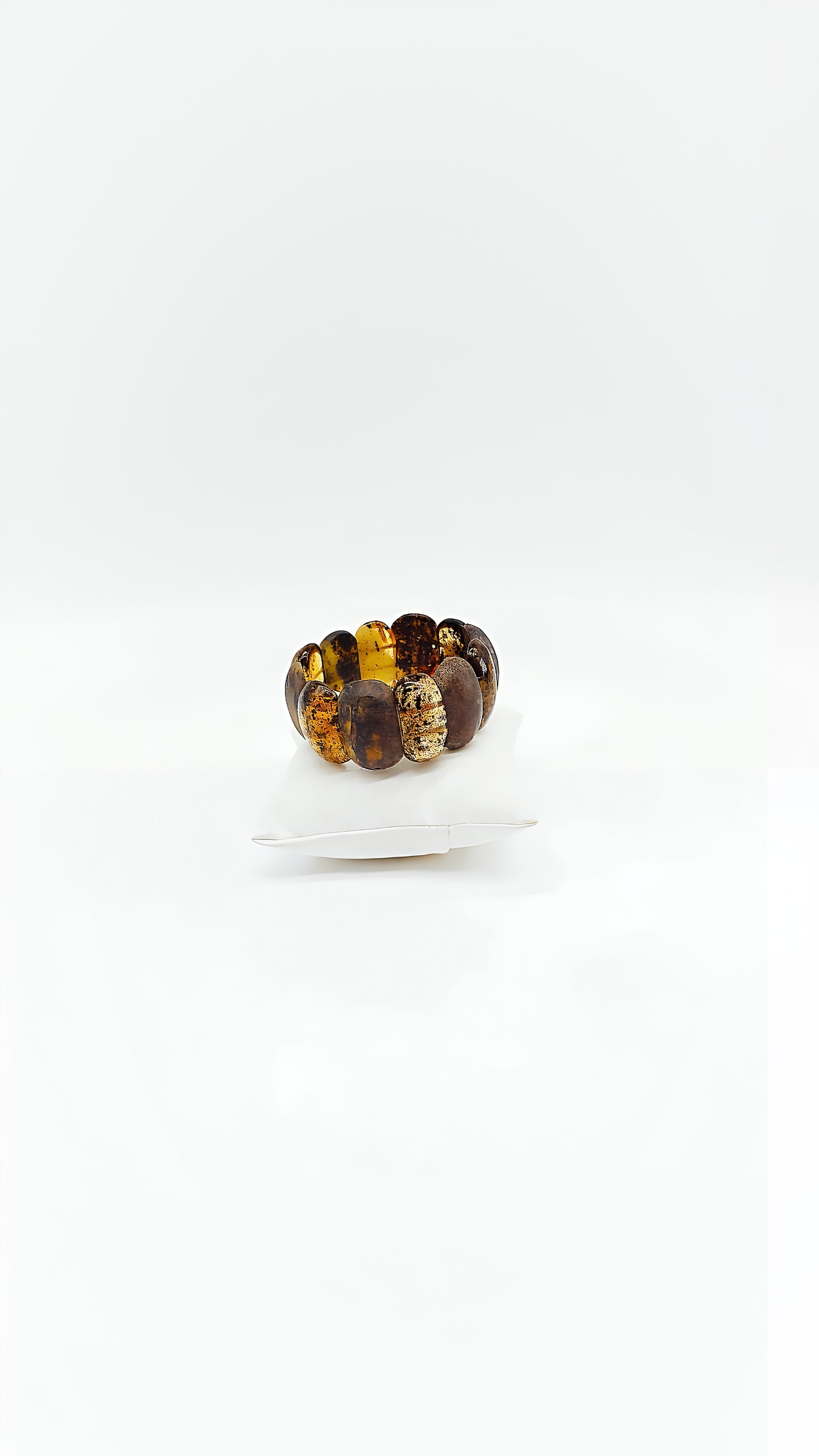 Amber bracelet, high-quality and timeless