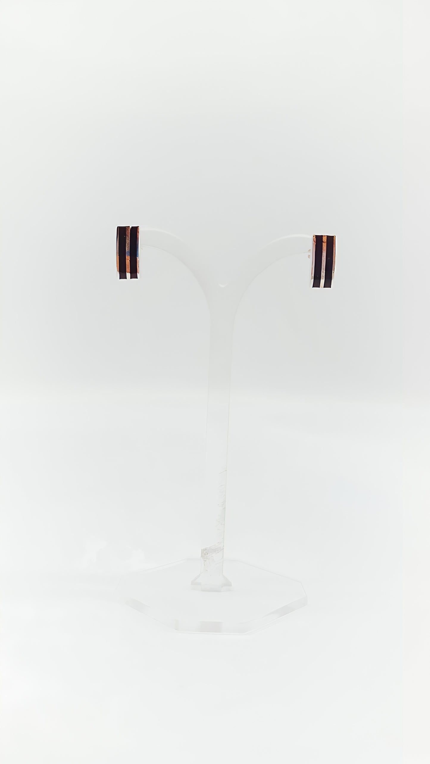Bernstein trifft auf Stil: Elegante Ohrstecker