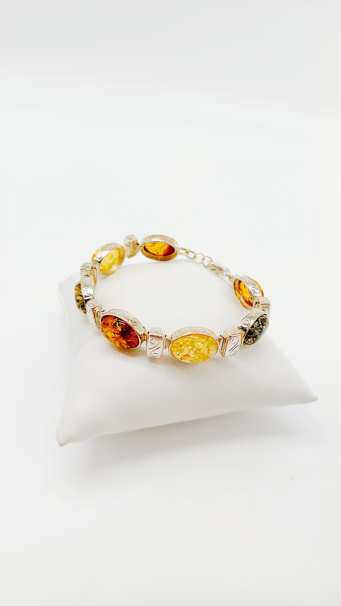 Exklusiver Bernstein: Silberarmband mit bunten Steinen