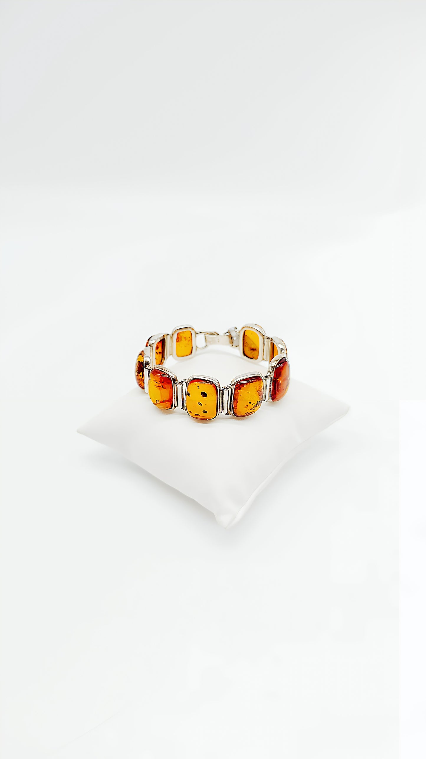 Stilvoller Bernstein-Armreif – Hochwertiger Schmuck mit Naturstein