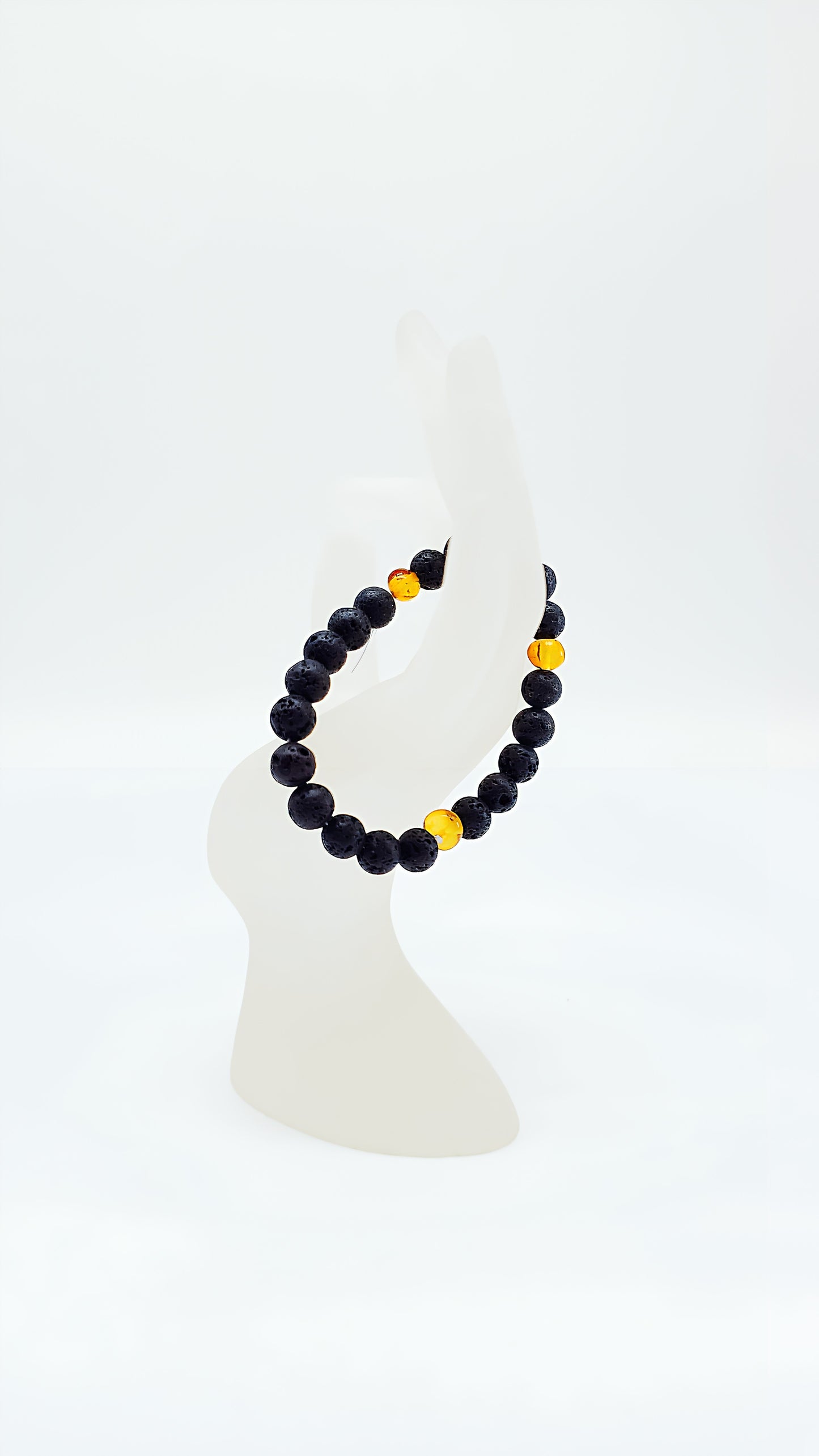 Feuer & Erde – Armband aus Bernstein und Lava