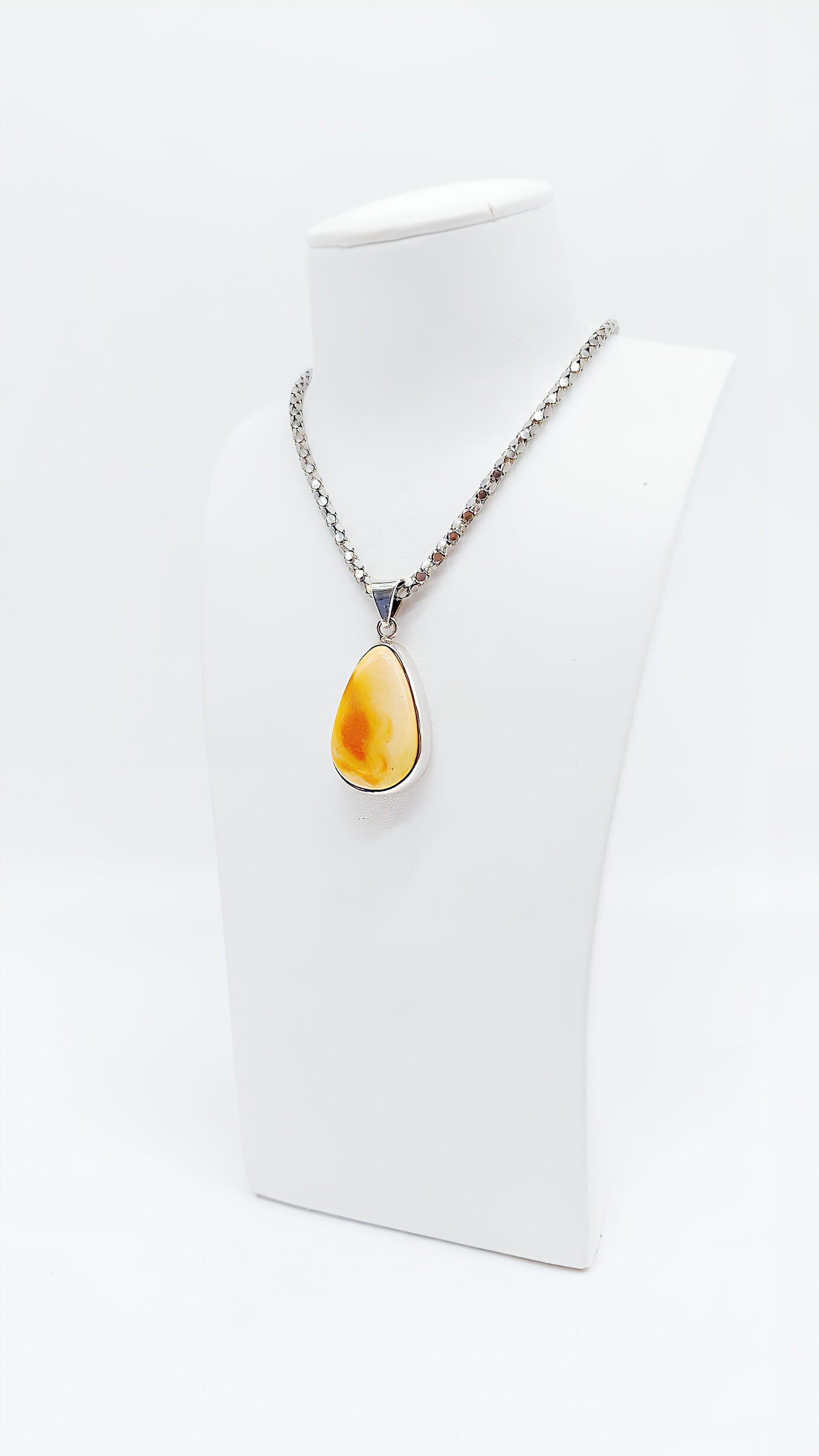Natural wonder in drop design
