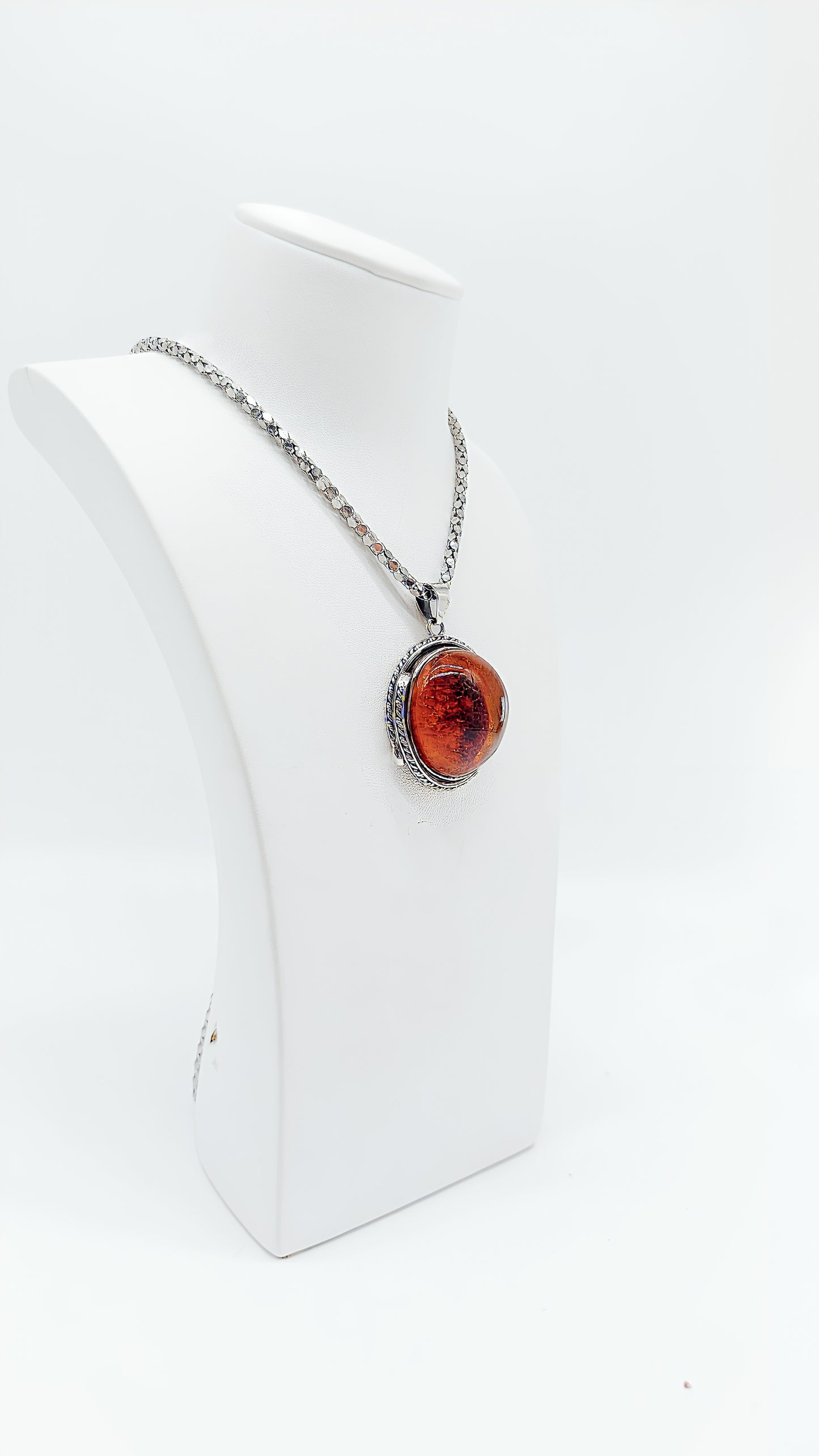 Roter Bernstein-Schmuck – Einzigartiger Anhänger aus echtem Silber