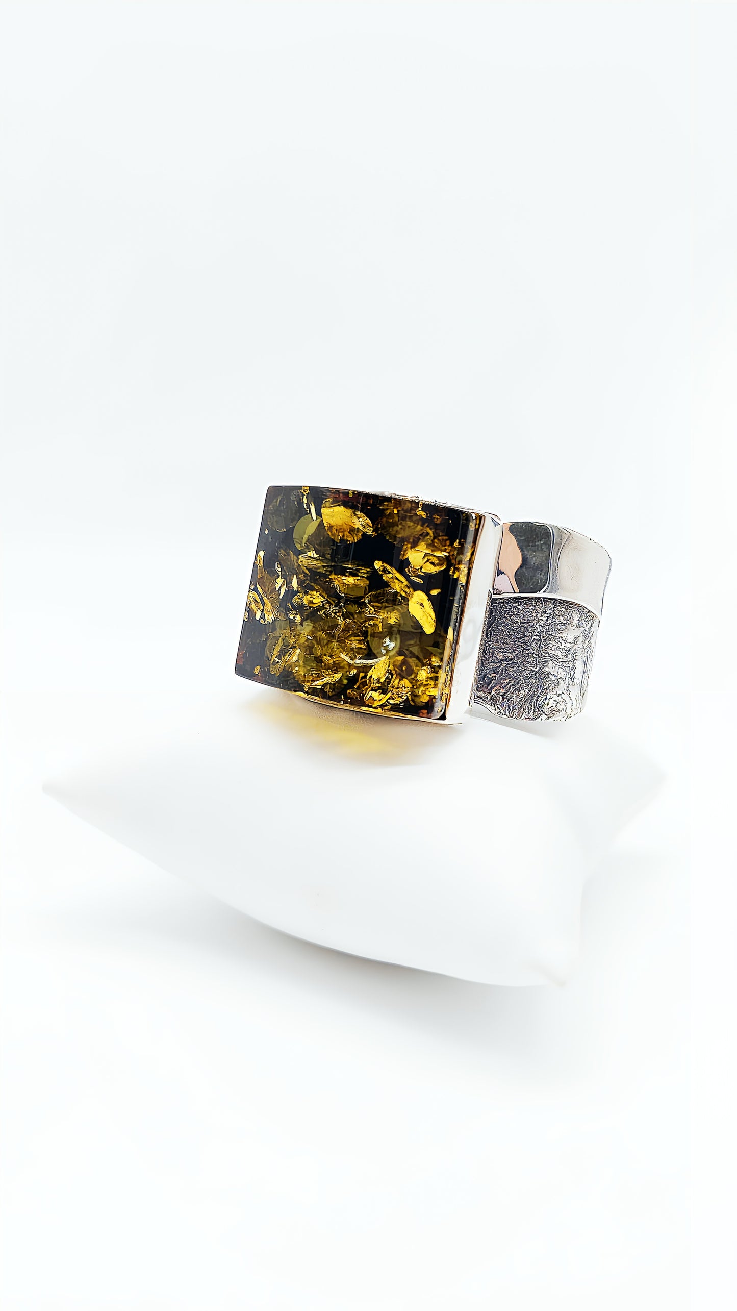Square amber bangle – 925 silver, unique & classy