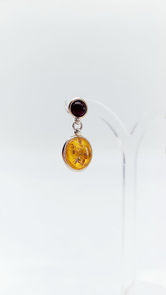Amber duo in red and yellow elegant earrings
