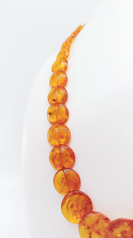 Necklace made of genuine natural amber
