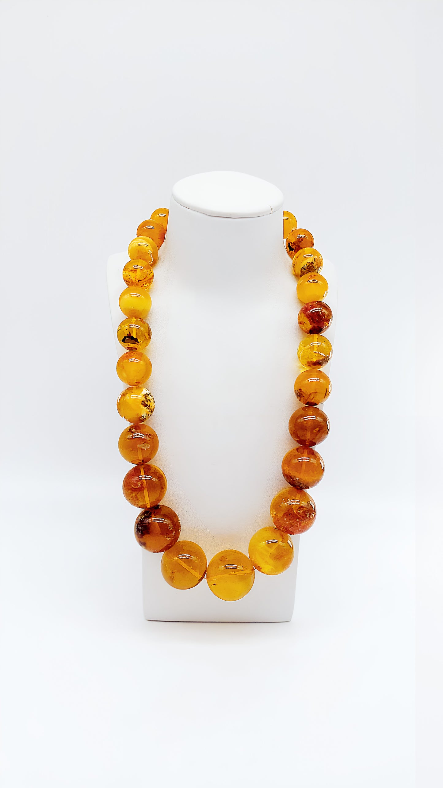 Golden Balls: Unique amber necklace with faceted beads