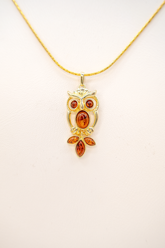 Gold-plated owl pendant with amber – fine jewelry for women