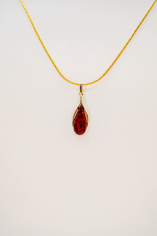 Jewelry made of genuine amber – drop pendant gold-plated