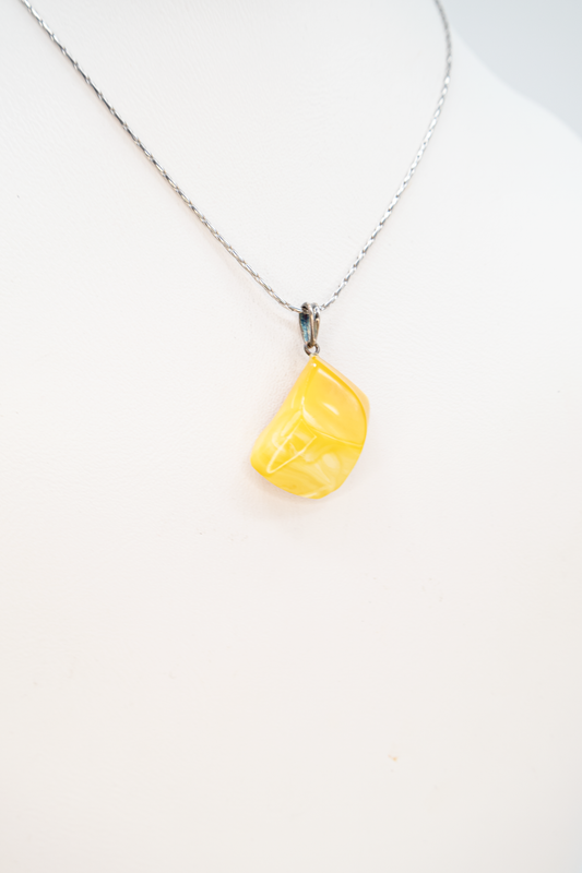 Jewelry unique amber pendant yellow silver setting