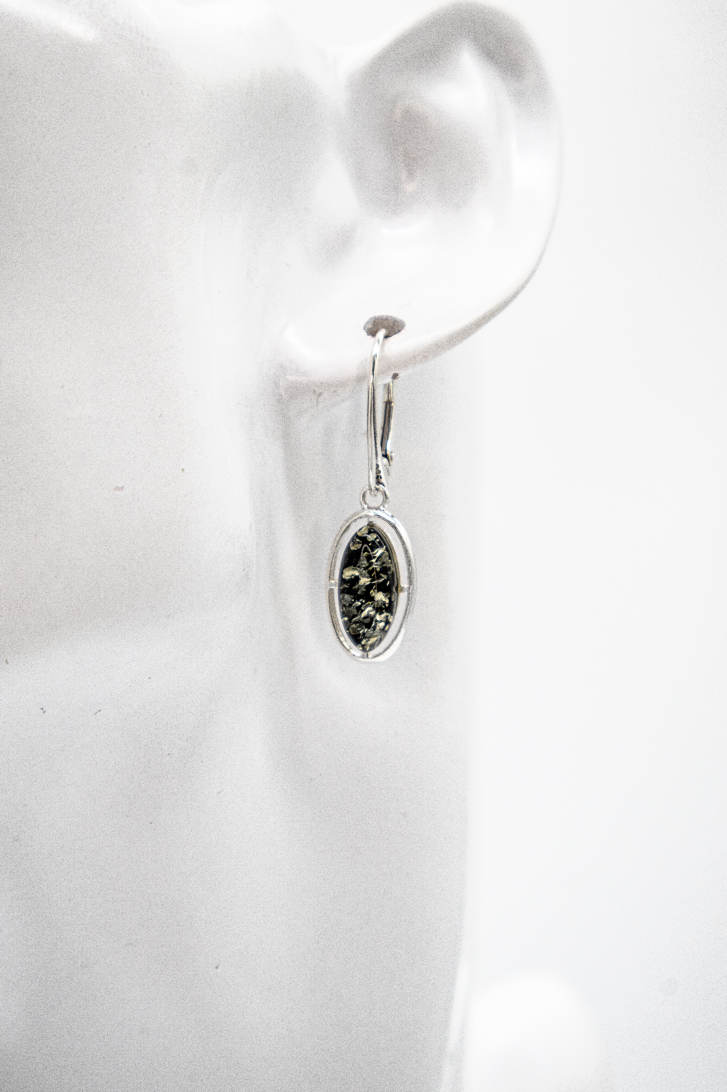Fine earrings with amber – unique piece & gift idea