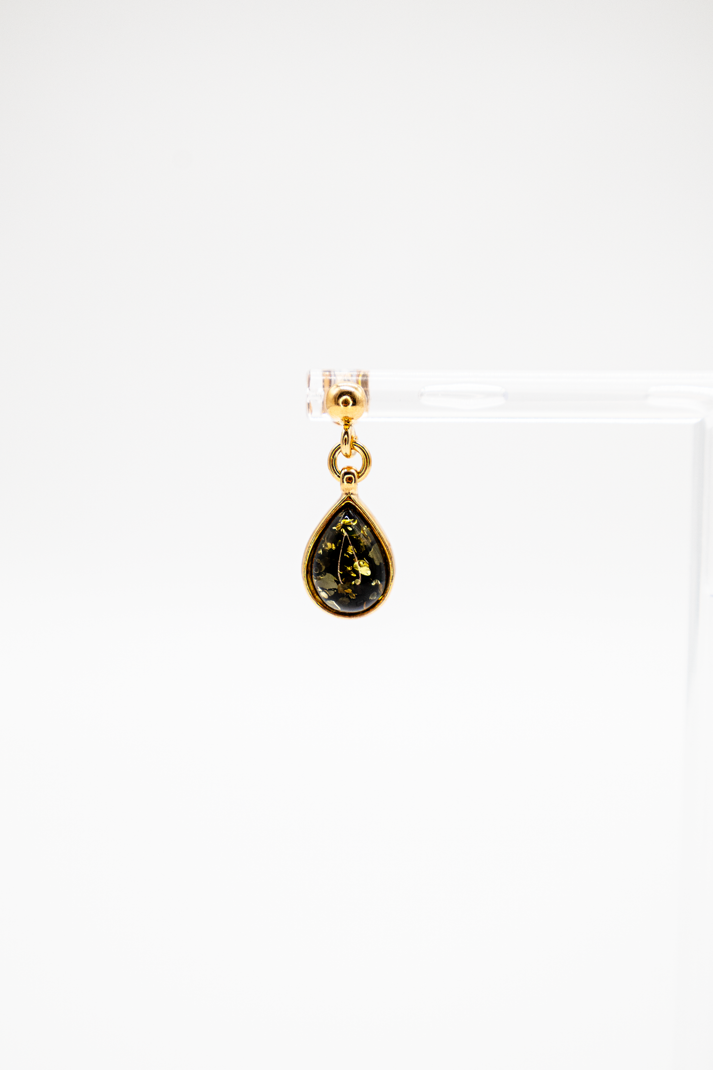 Drop amber earrings – 24K gold-plated & elegant
