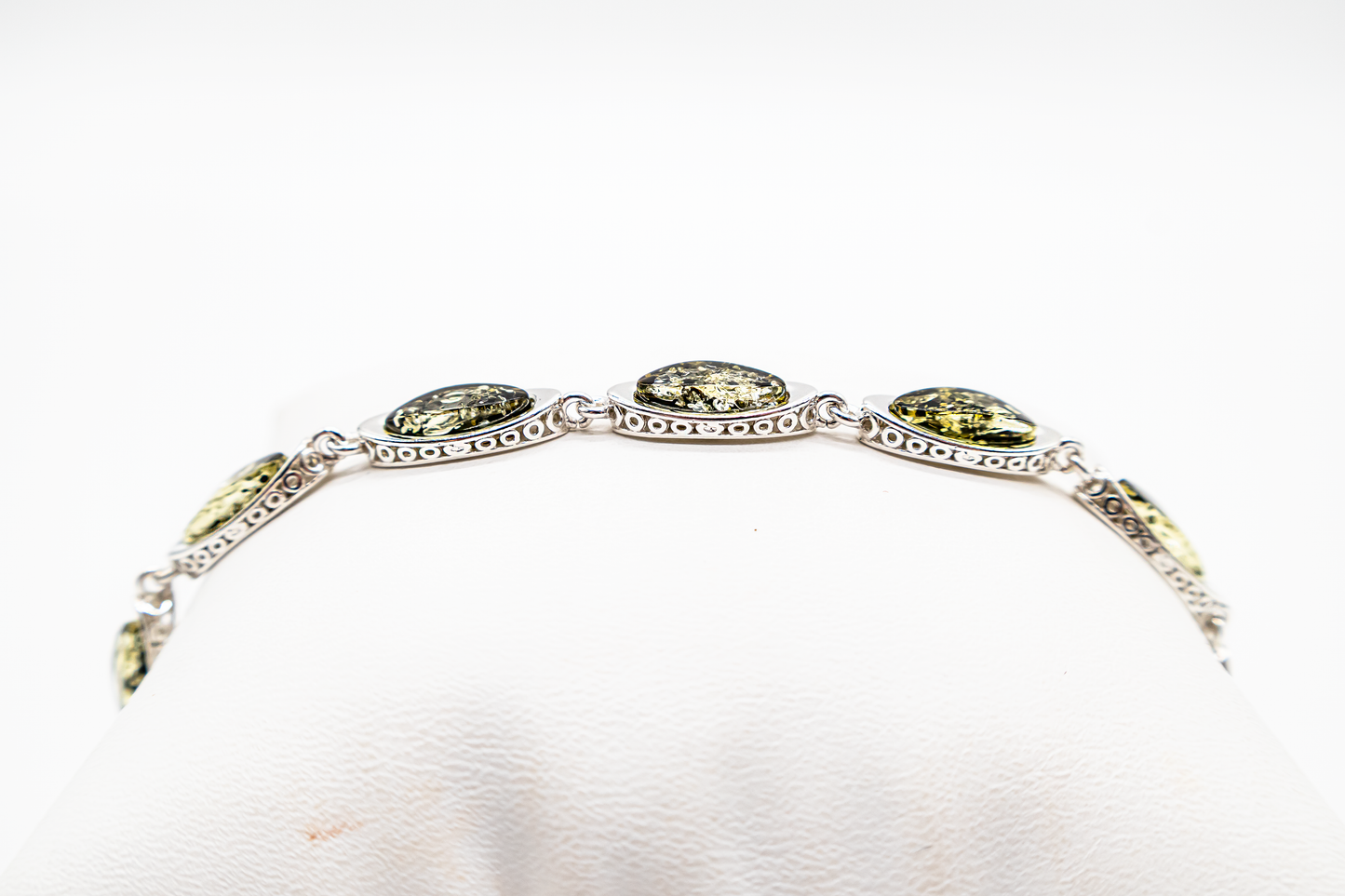 Silver bracelet with green amber – a unique piece made of 925 silver