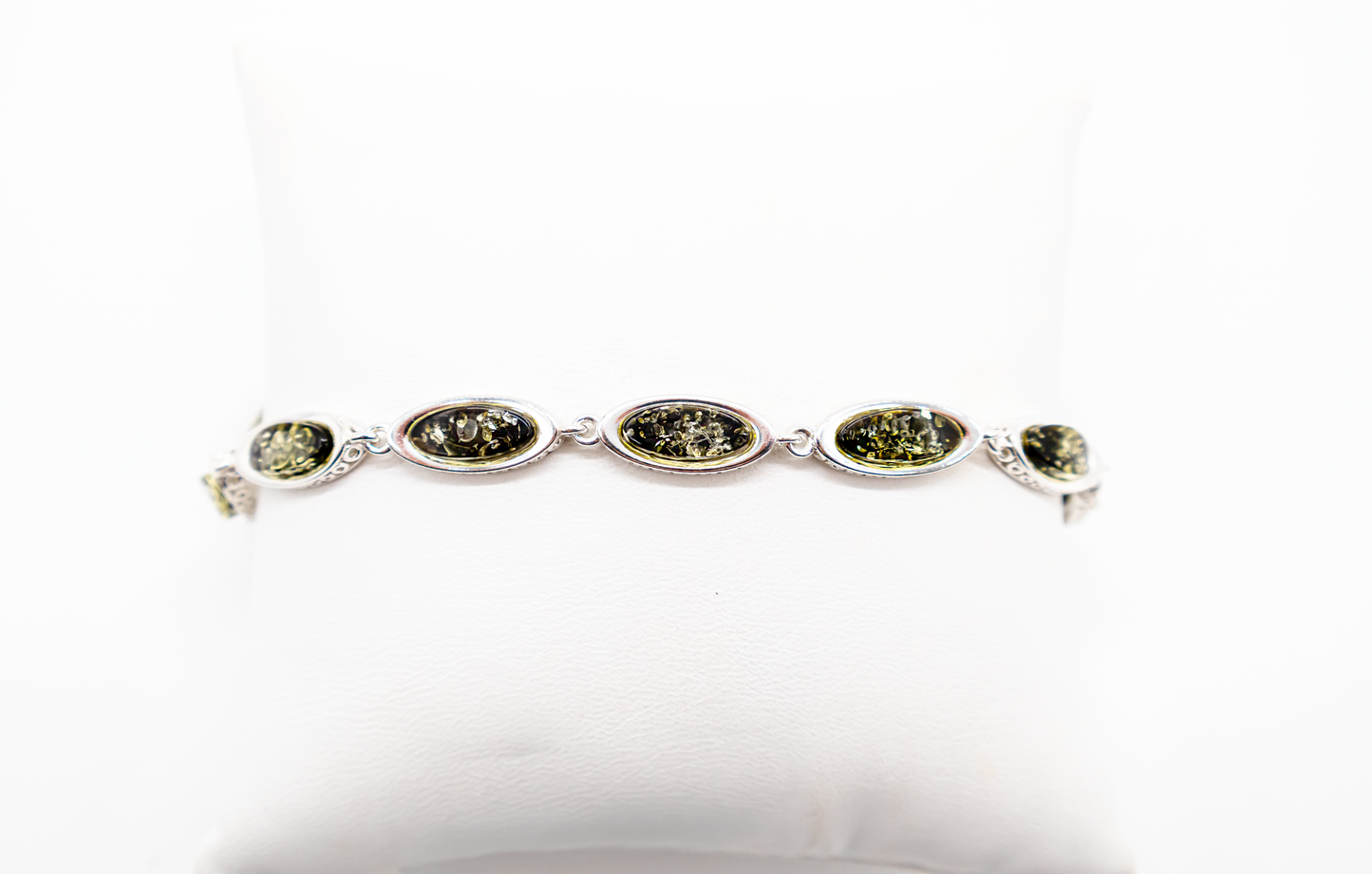 Silver bracelet with green amber – a unique piece made of 925 silver