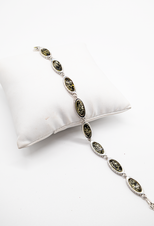 Silver bracelet with green amber – a unique piece made of 925 silver