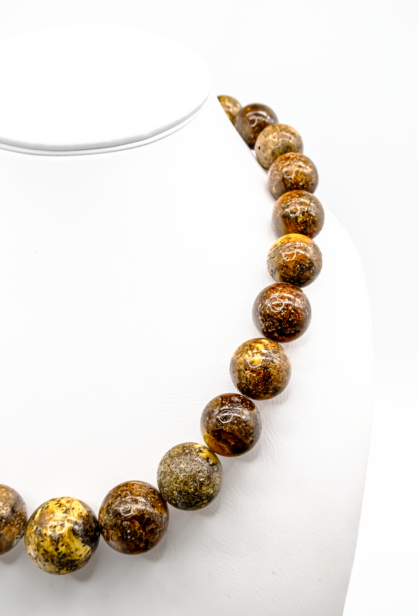 Luxuriöse Bernsteinkette Warme Erdtöne