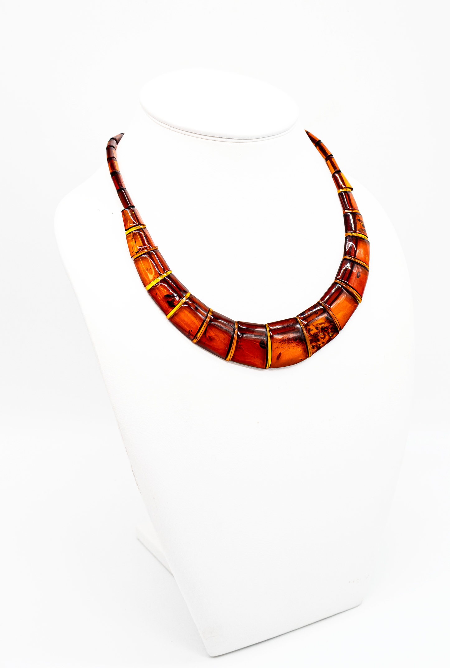 Design Collier Bernstein – Einmalig & zeitlos