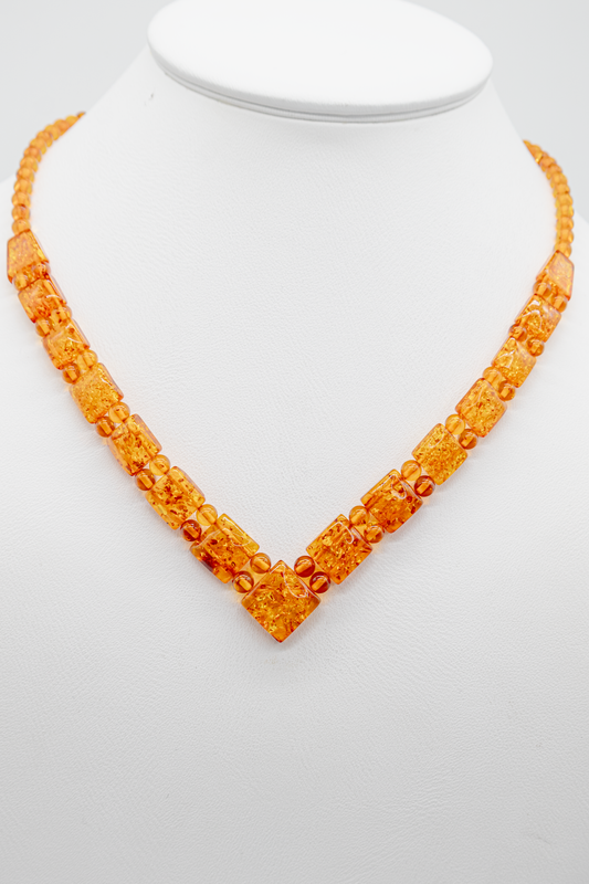 Collier en ambre unique fait main