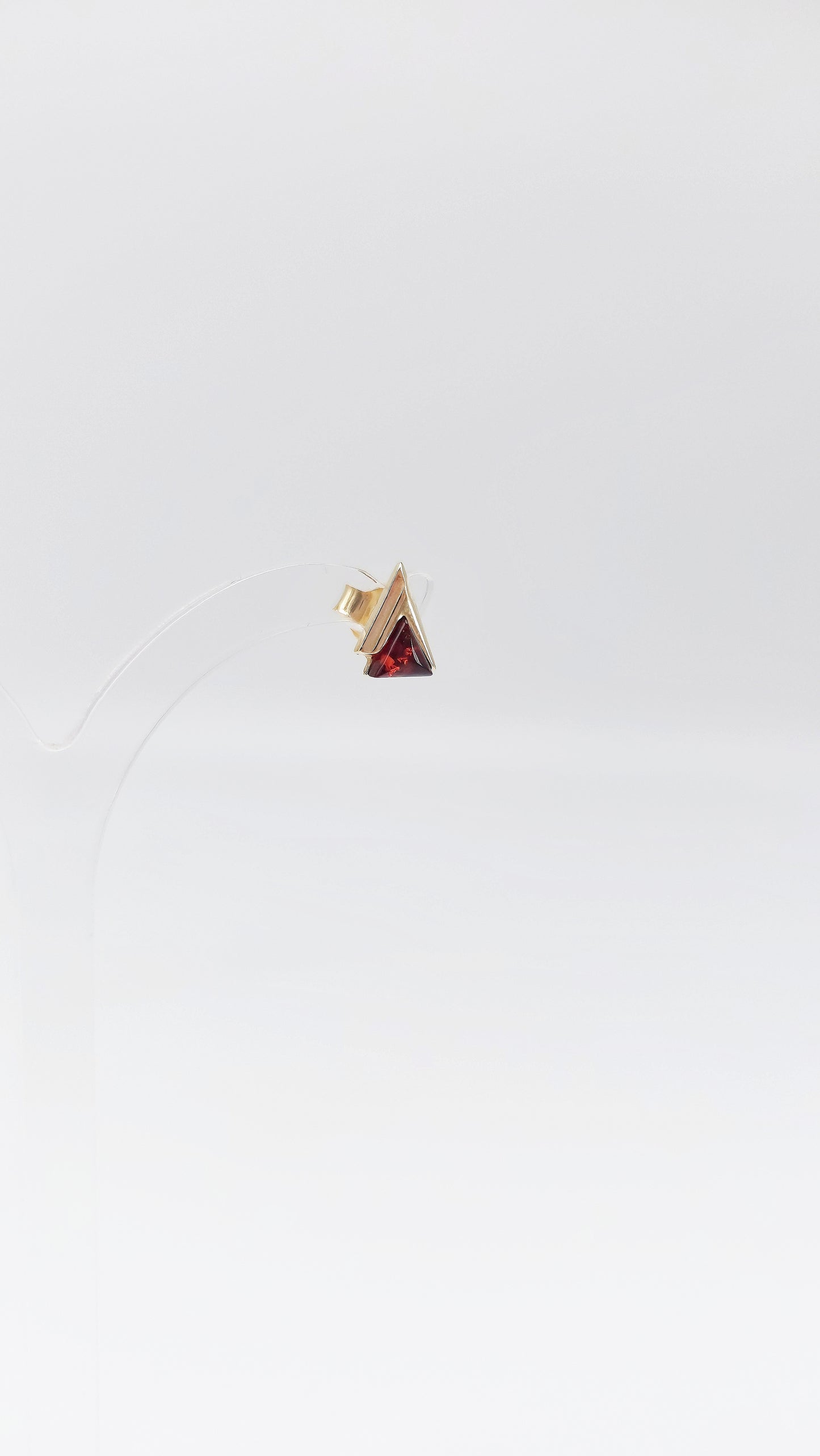 Minimalism with a touch of nature