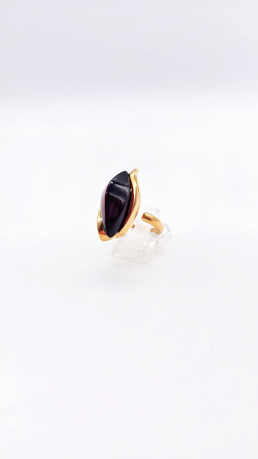 Gold-plated ring made of 925 silver with genuine amber