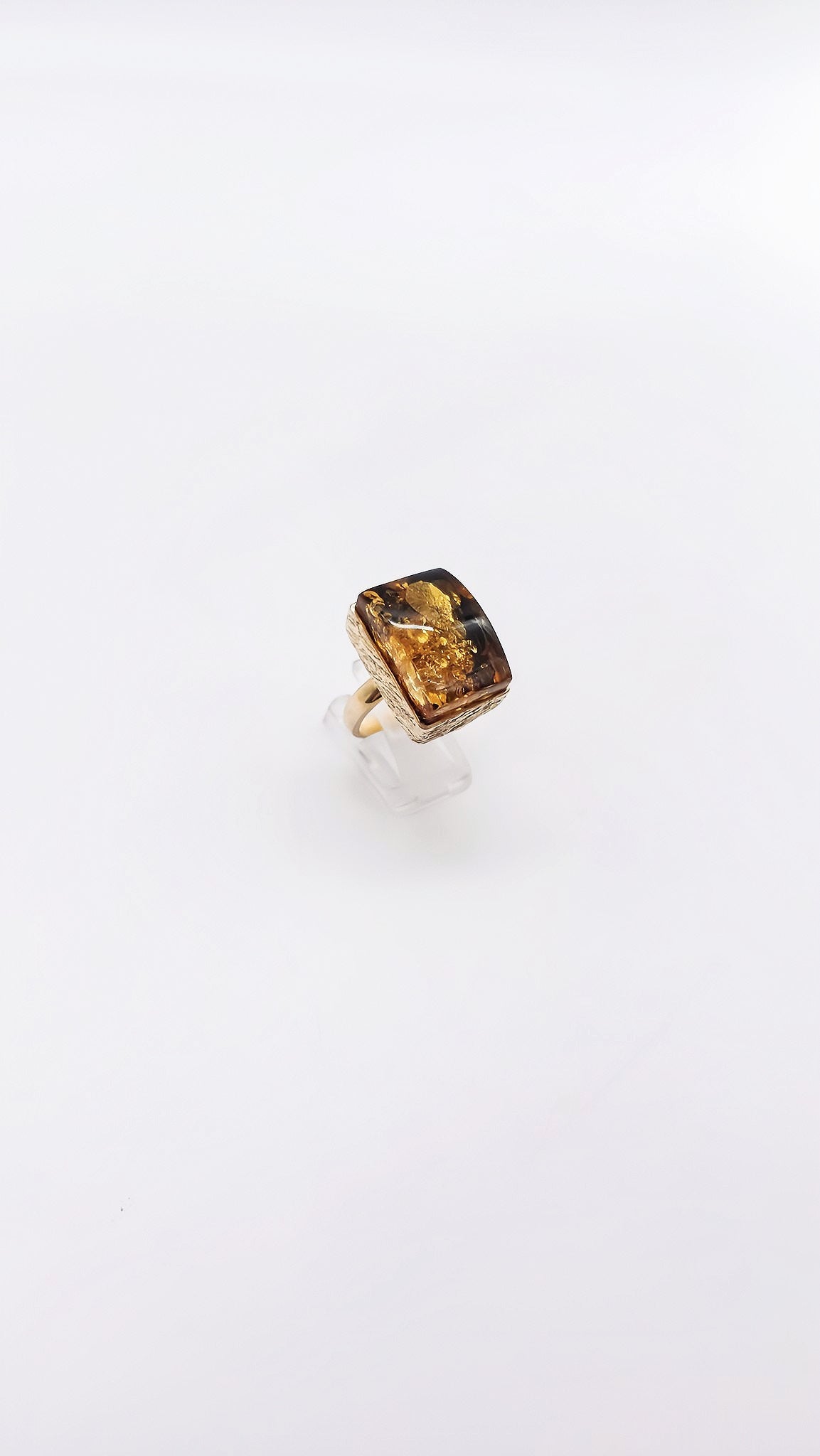 Schimmernder Bernstein-Ring