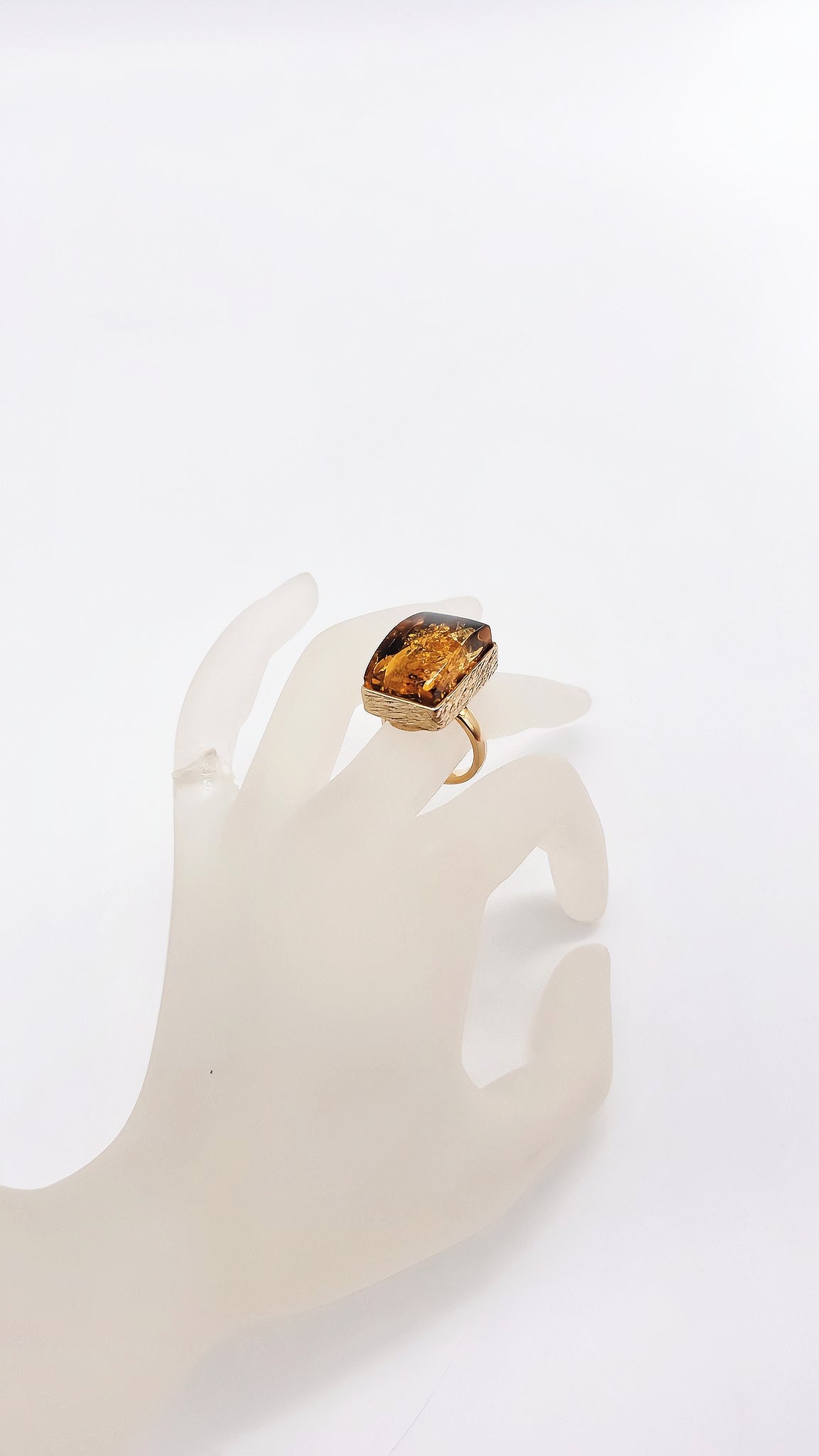 Schimmernder Bernstein-Ring