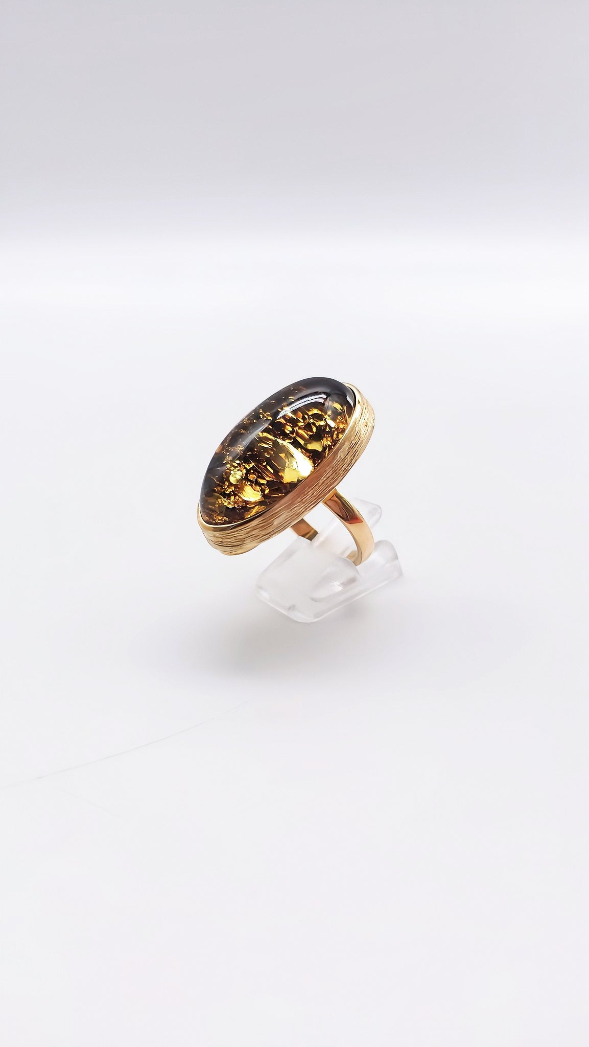 Mystical beauty in amber