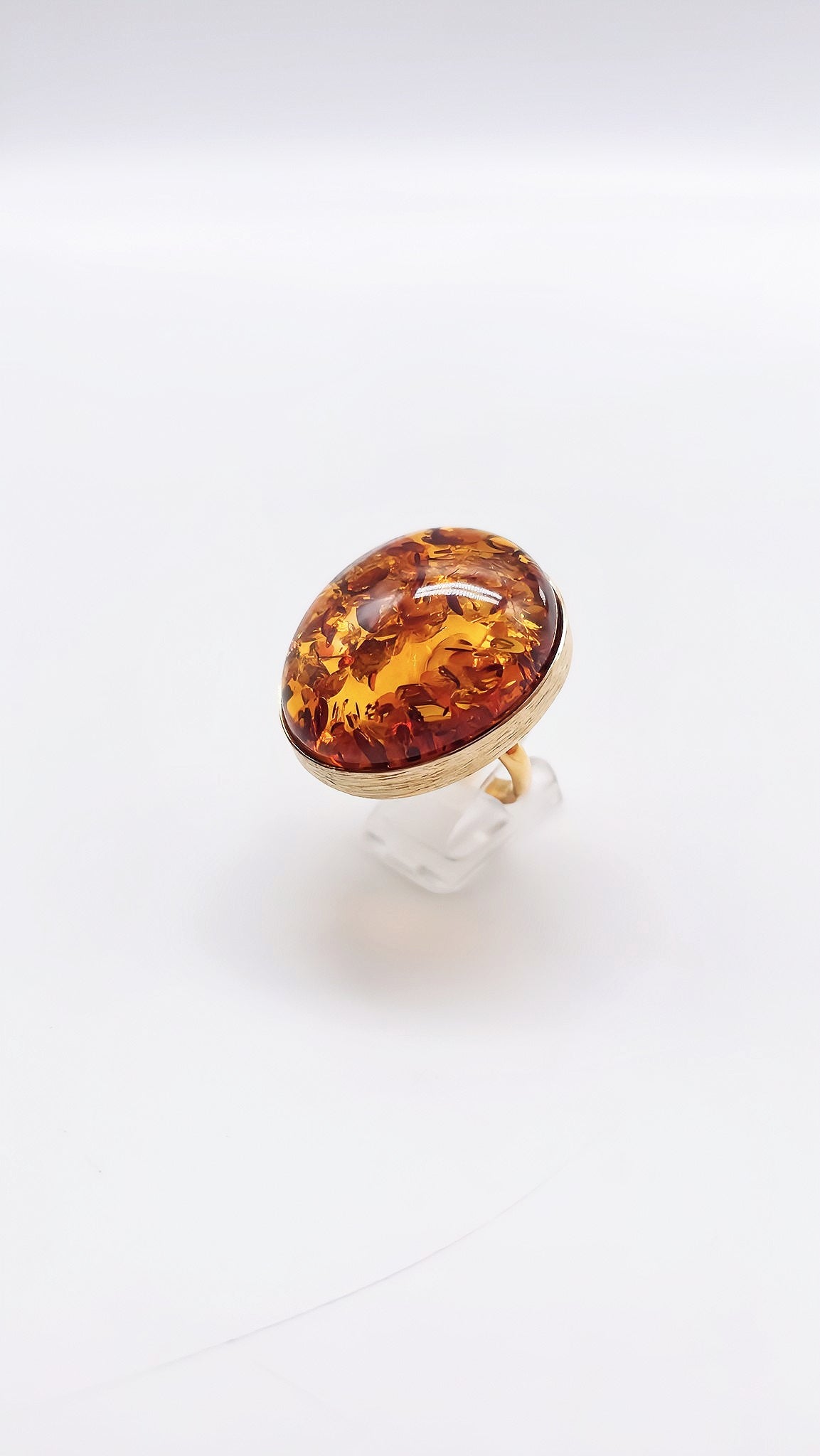 Adjustable ring with golden soul