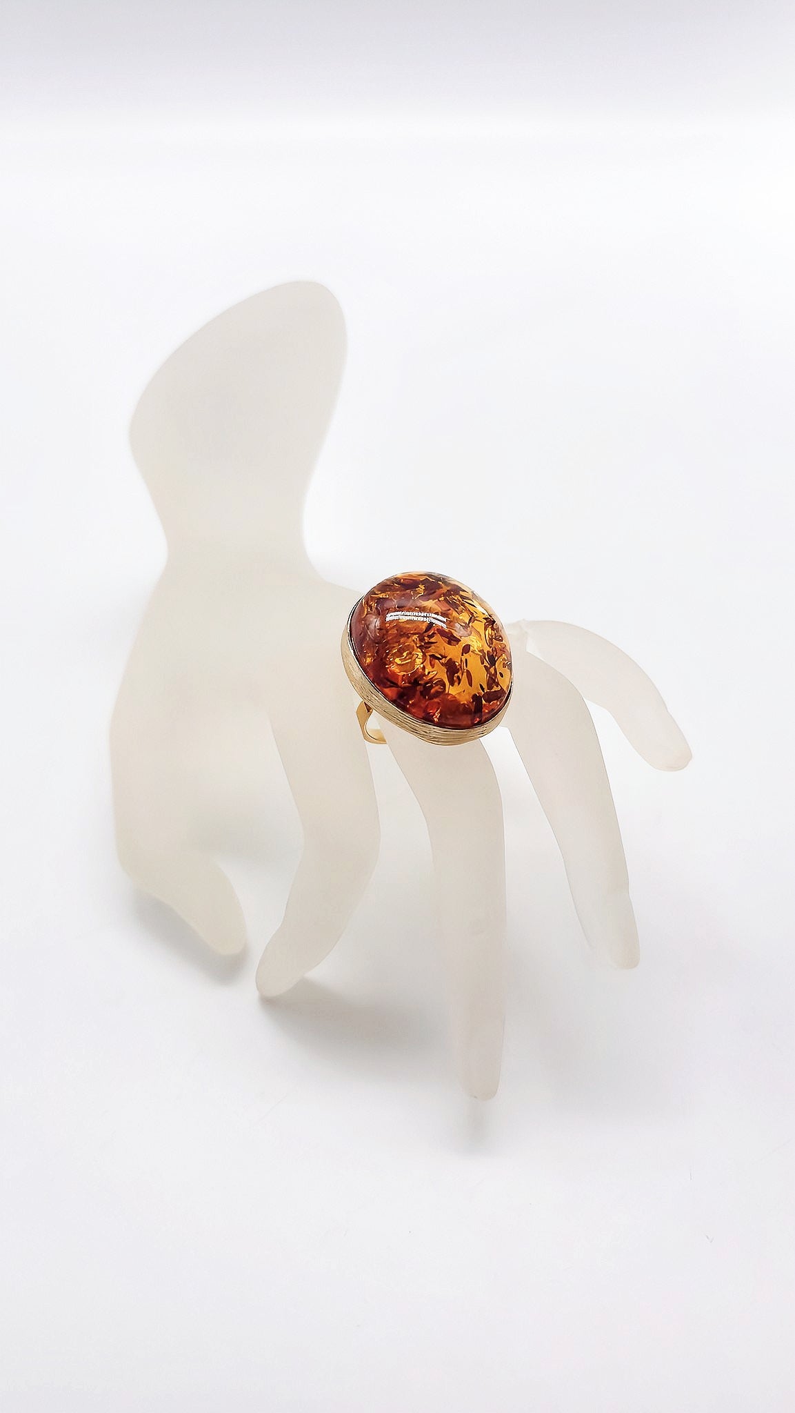 Adjustable ring with golden soul