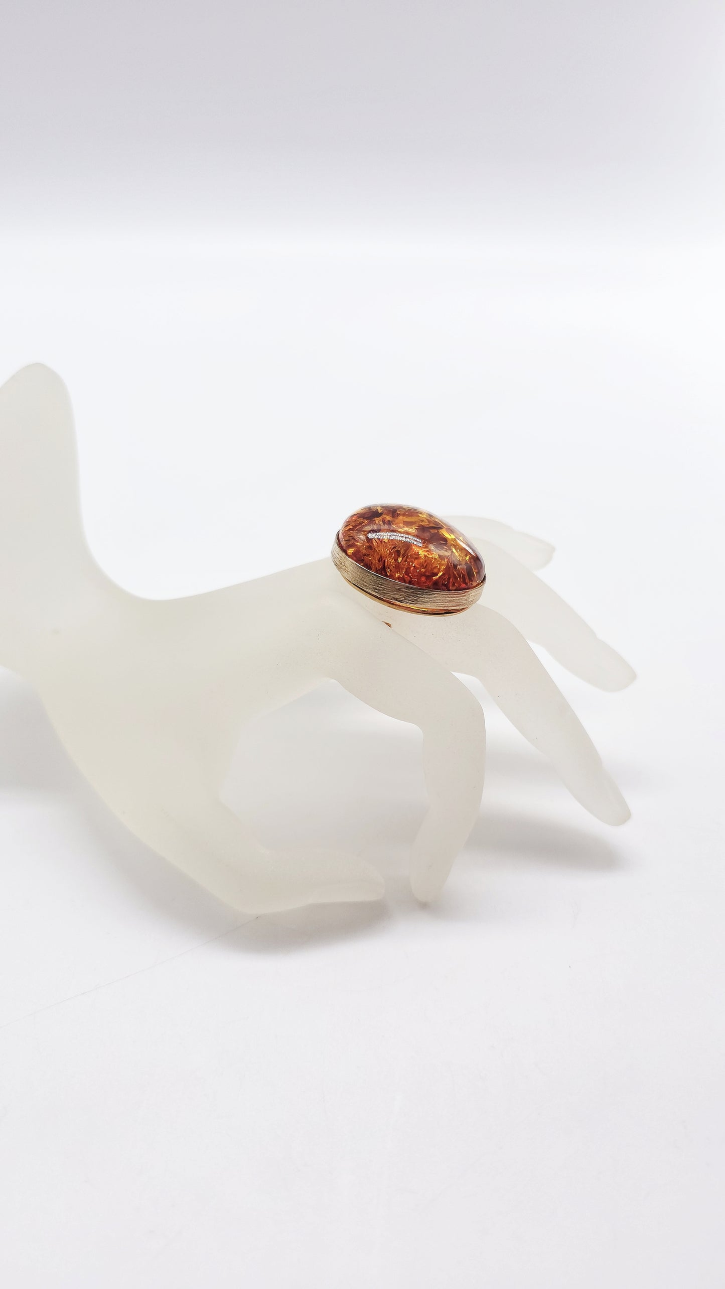 Adjustable ring with golden soul