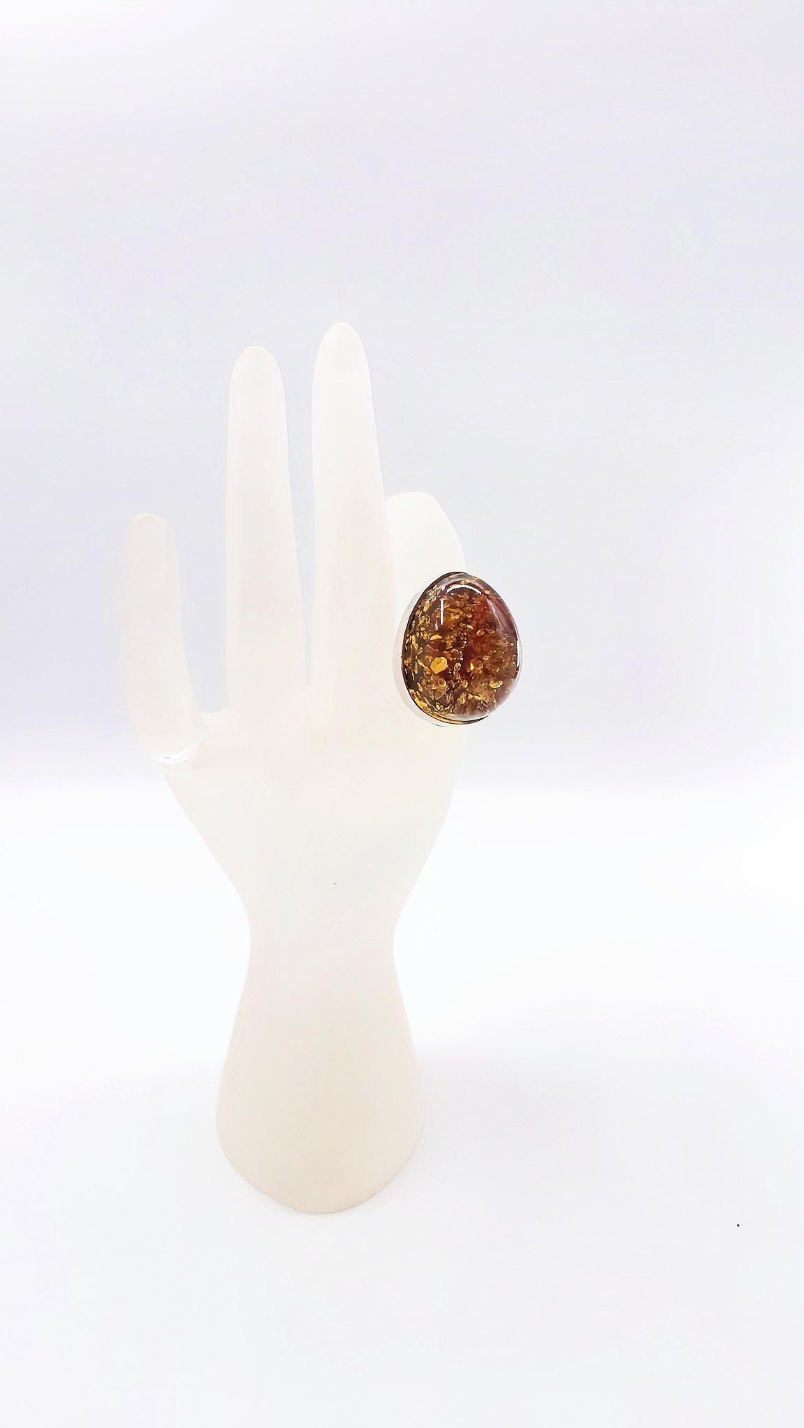 Timelessly beautiful: Adjustable amber ring