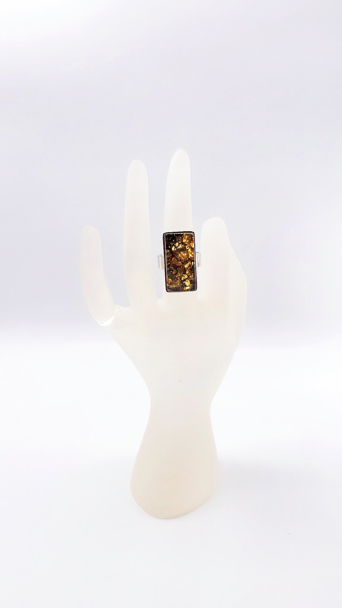Rectangular amber in 925 silver