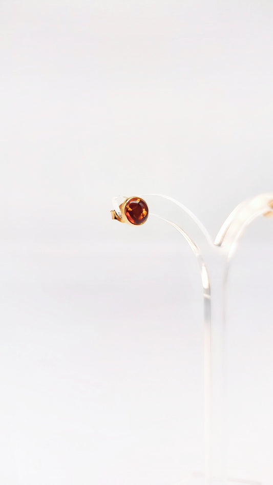 Classic amber stud earrings for children – gold-plated design