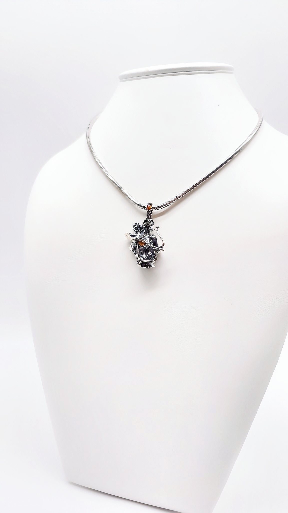 Sagittarius Zodiac Pendant – 925 Silver & Amber