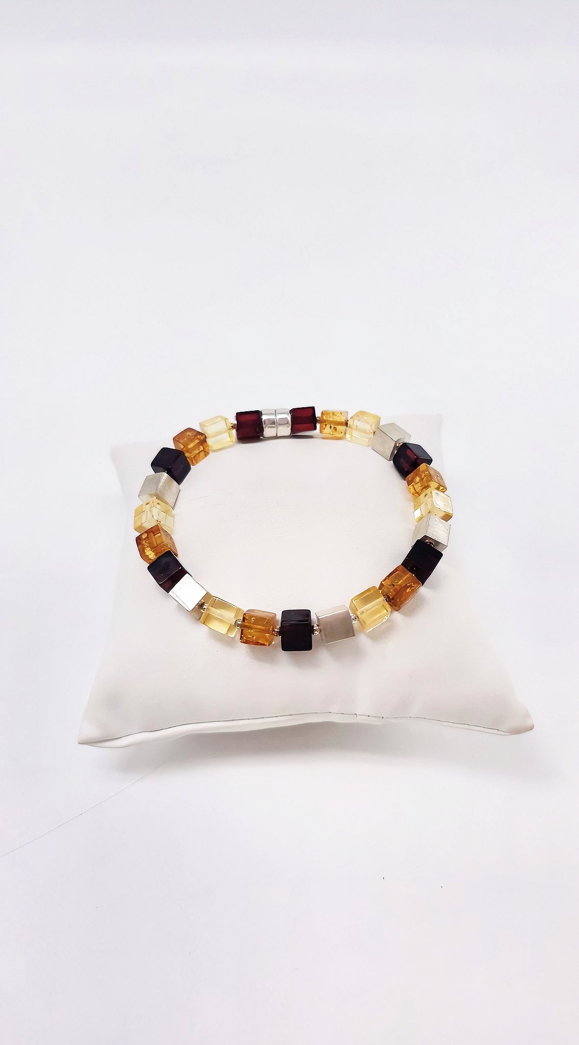 Goldbraunes Bernsteinarmband – stilvoll & einzigartig