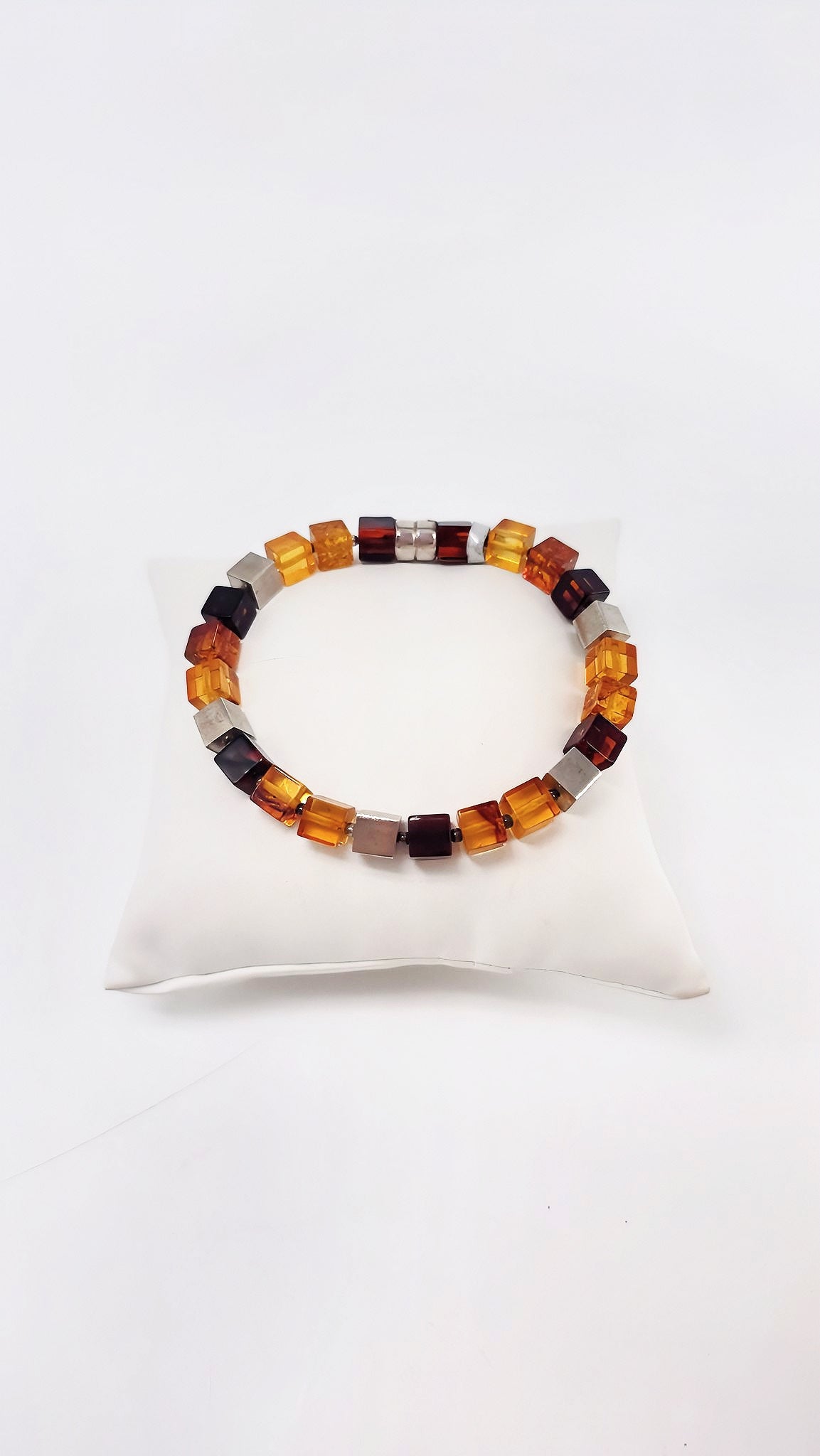 Goldbraunes Bernsteinarmband – stilvoll & einzigartig