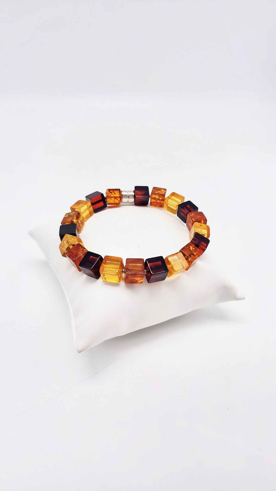 Goldbraunes Bernsteinarmband – stilvoll & einzigartig