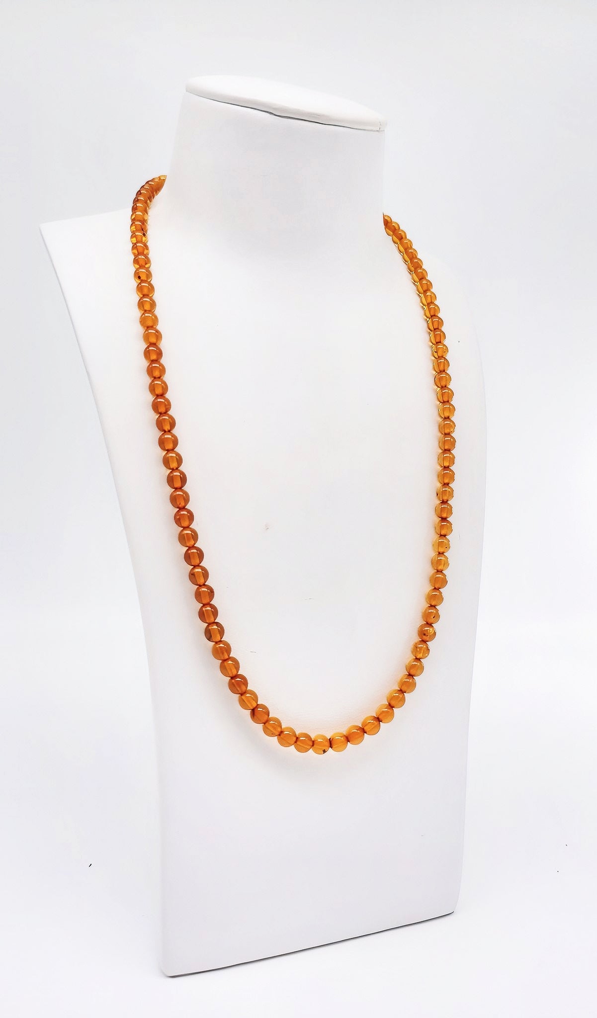 Filigrane Bernstein Kette mit elegantem Verlauf