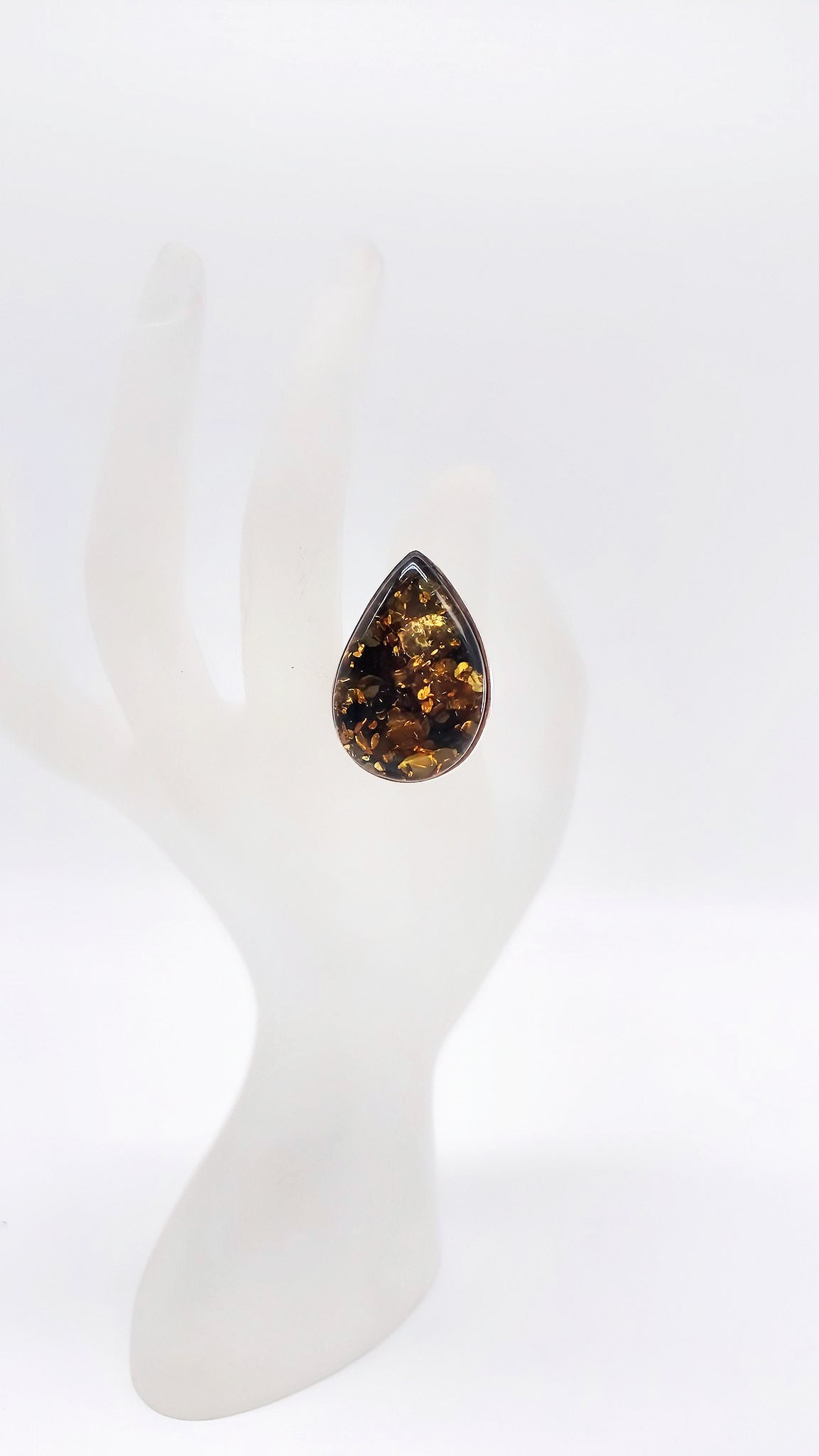 Ladies' ring – genuine amber & fine silver setting