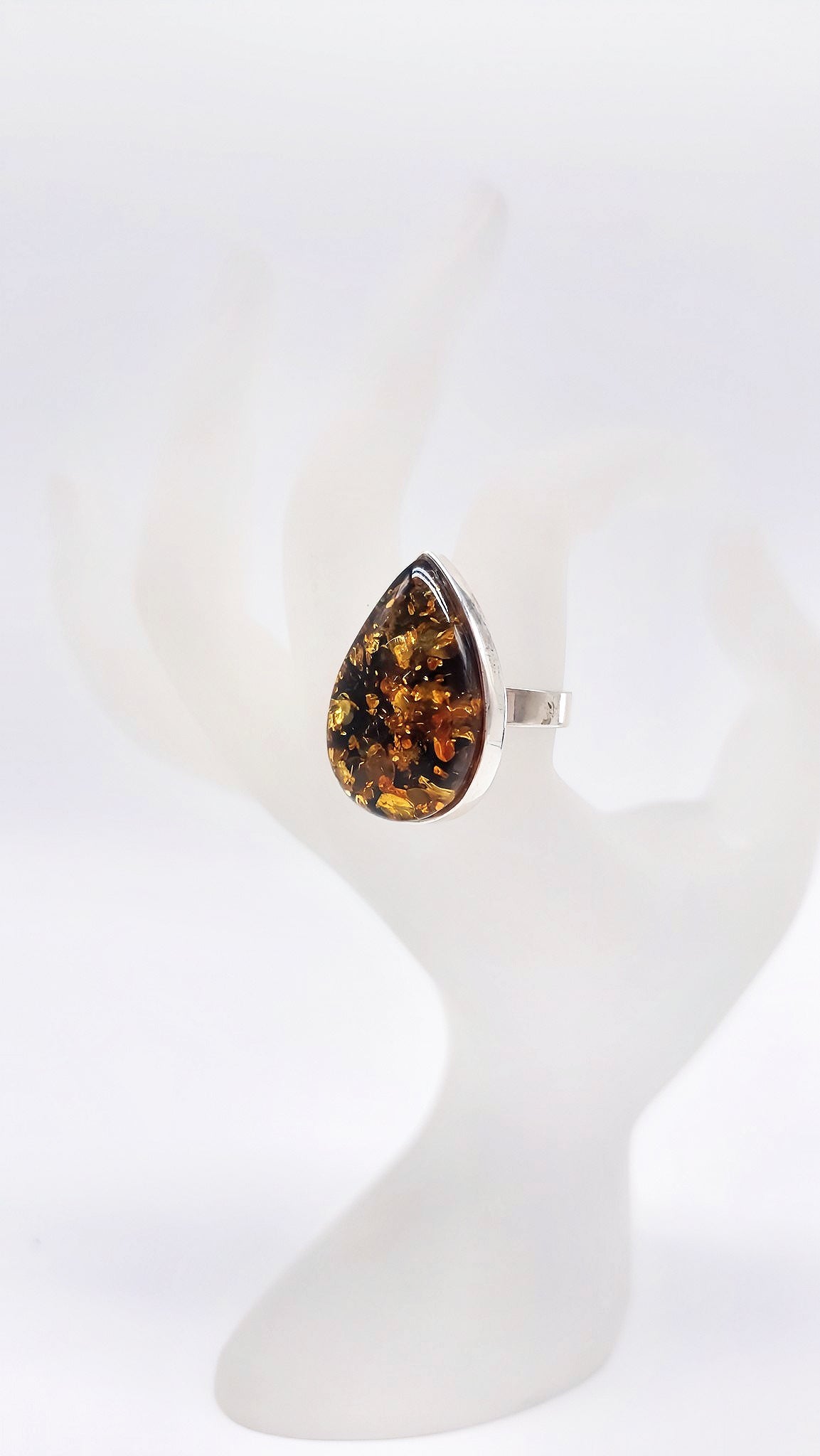 Ladies' ring – genuine amber & fine silver setting