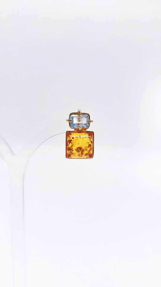 Golden earrings - amber & gemstone in a modern design
