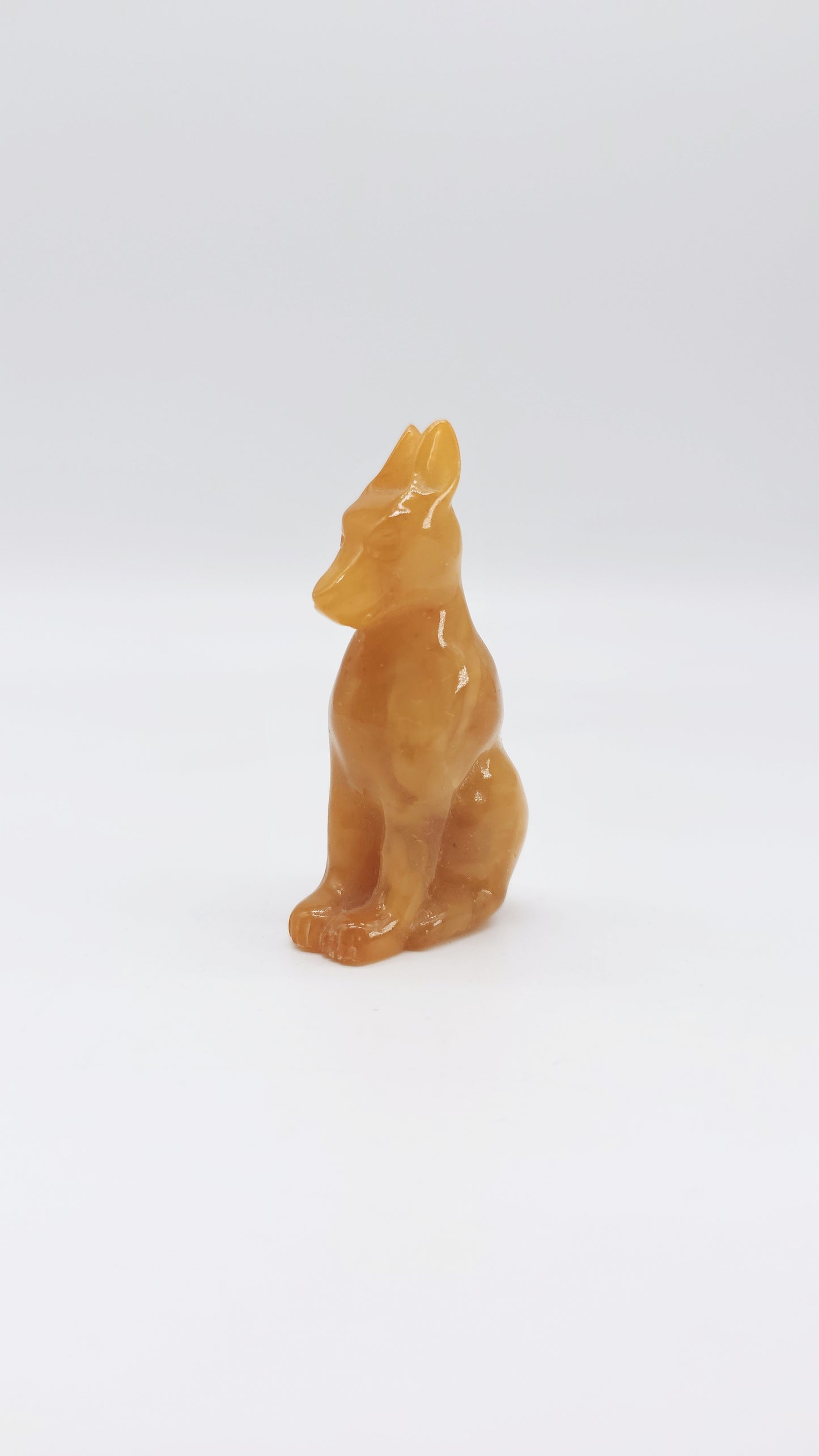 Miniaturfigur Hund Bernstein – Handgeschnitztes Sammlerstück