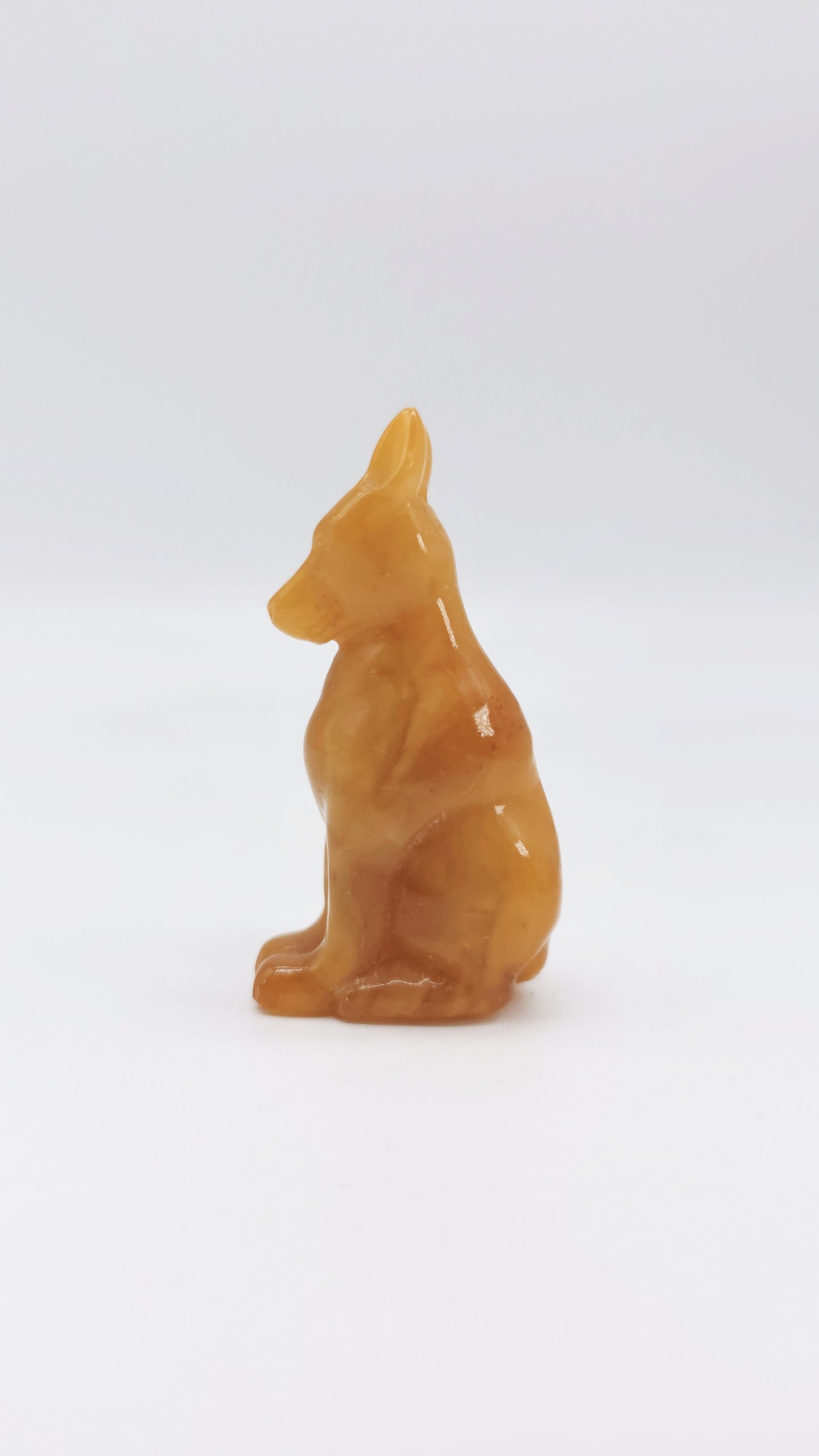 Miniaturfigur Hund Bernstein – Handgeschnitztes Sammlerstück