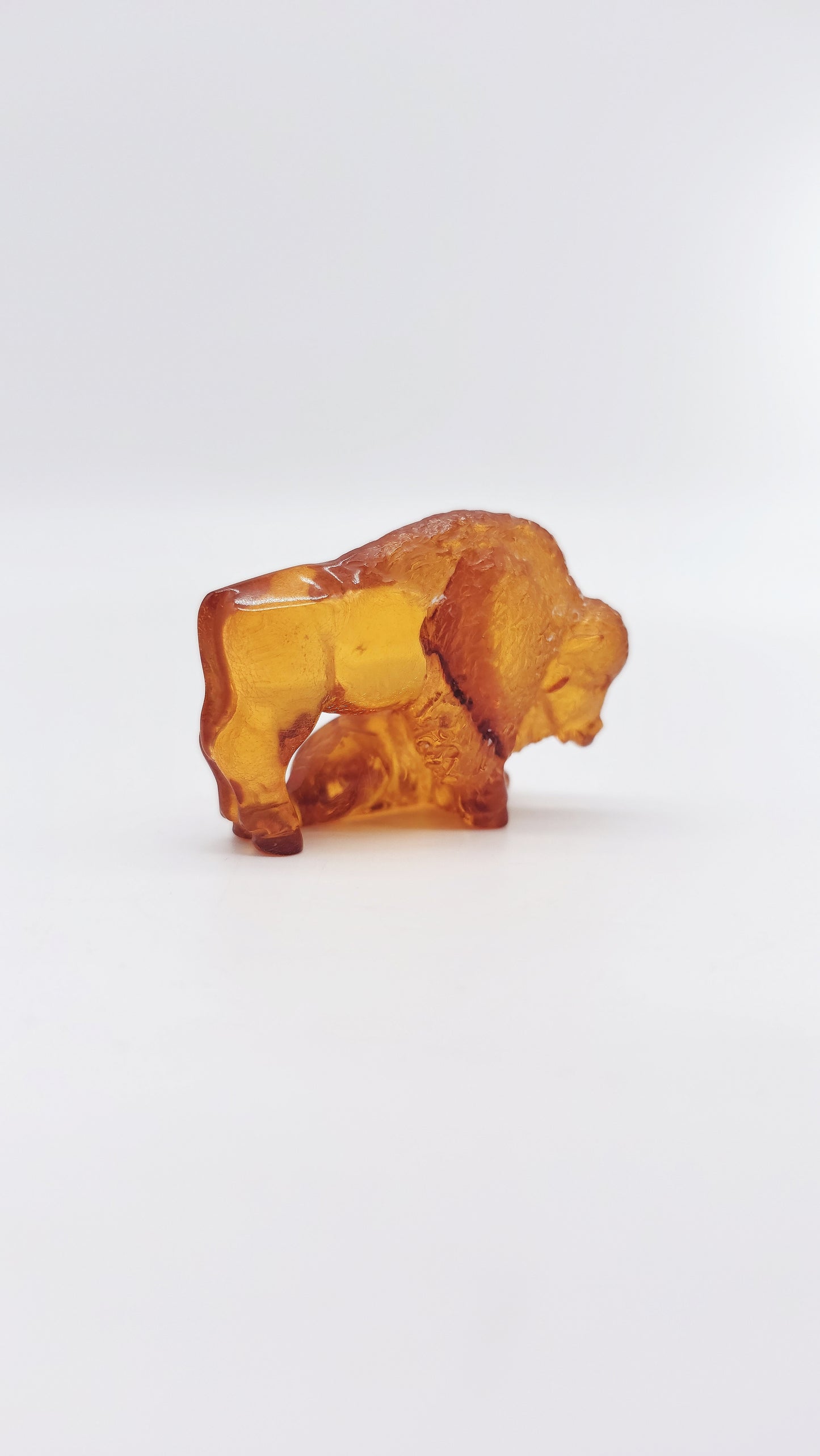 Schutz & Familie – Bernstein-Bison als Talisman