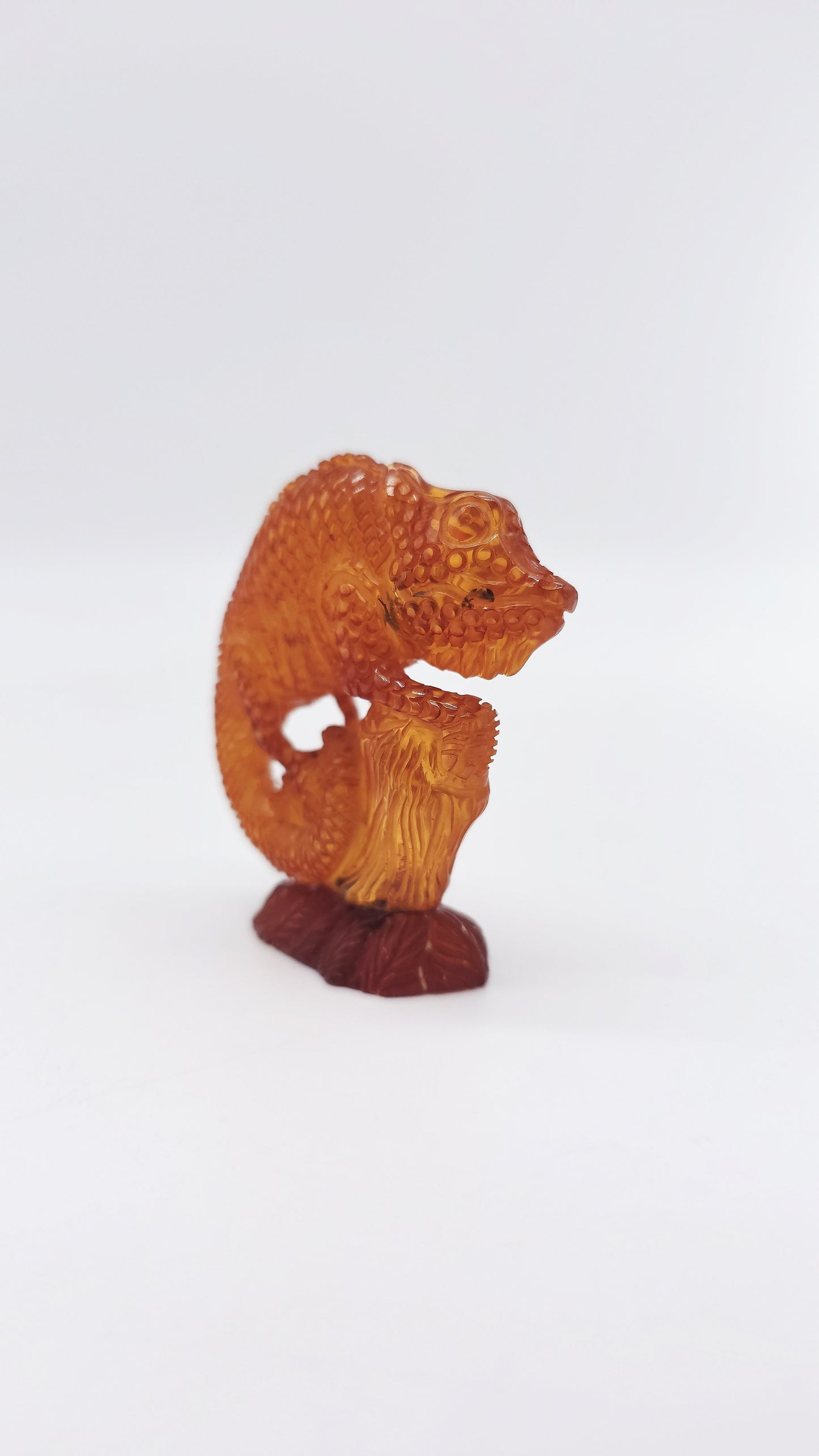 Chamäleon-Figur aus echtem Bernstein – Einzigartig & symbolisch