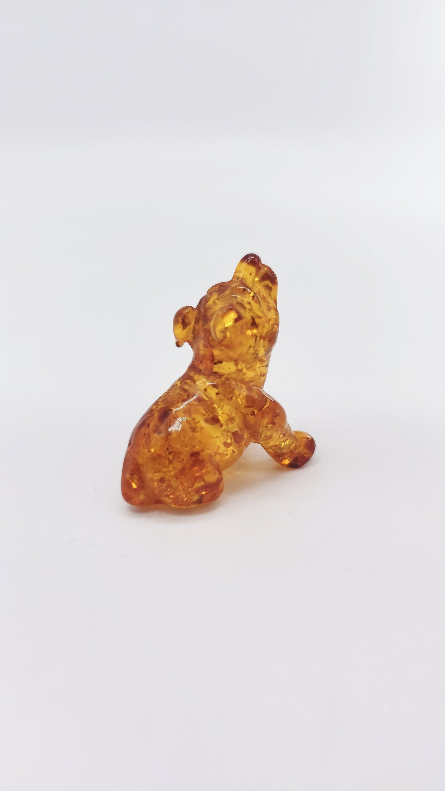 Hund-Figur aus echtem Bernstein – Symbol für Freundschaft